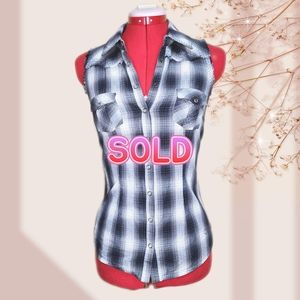 Guess Sleeveless Plaid Shirt